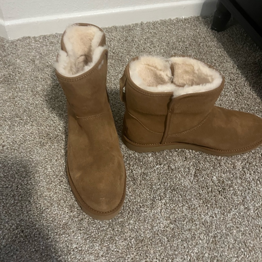 New UGG